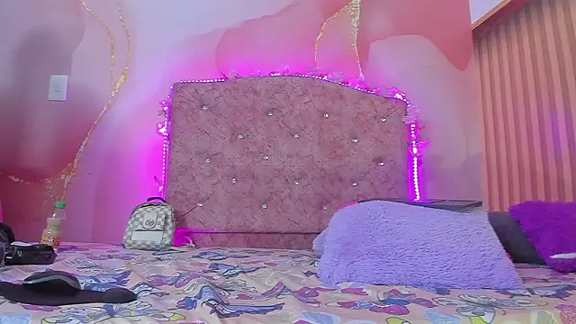 Snapshot of Melanie__Evans chatting on 02.20.26 Melanie Evans online show from 02.20.26