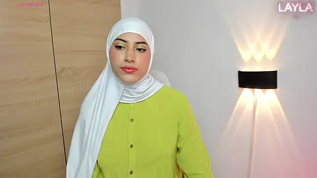 Snapshot of LAY_LA_ chatting on 02.03.26 LAY LA online show from 02.03.26