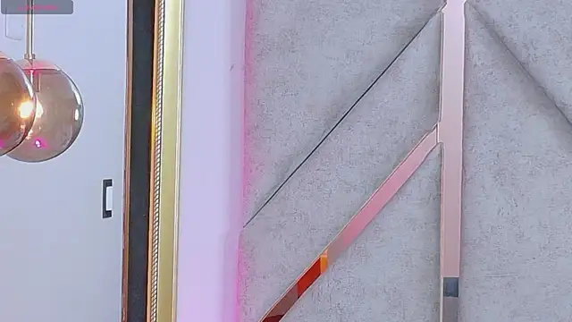 Snapshot of Sally-Noa chatting on 02.18.26 Sally-Noa online show from 02.18.26