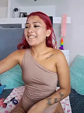 Layla em online show from 03.10.26