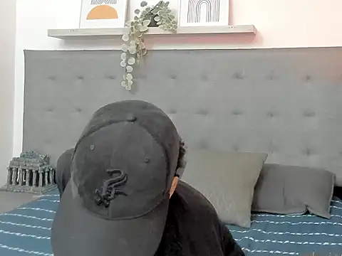 Snapshot of wes_gibbings chatting on 02.02.26 wes gibbings online show from 02.02.26