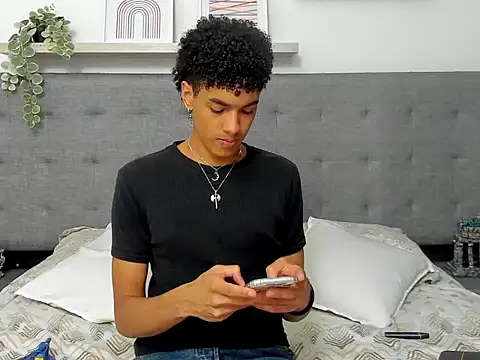 Snapshot of wes_gibbings chatting on 03.03.26 wes gibbings online show from 03.03.26