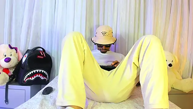 Rpoolrboy online show from 04.10.26