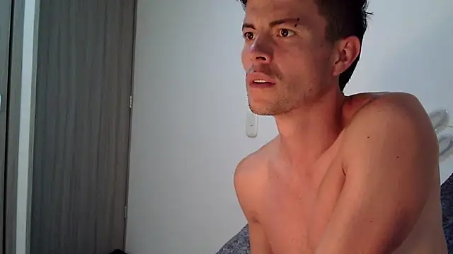 Snapshot of jordan_fox chatting on 02.13.26 jordan fox online show from 02.13.26