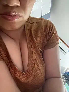 Puka2001 online show from 04.12.26