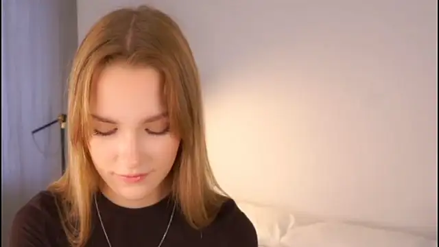 Snapshot of HellenSpelly chatting on 03.01.26 HellenSpelly online show from 03.01.26