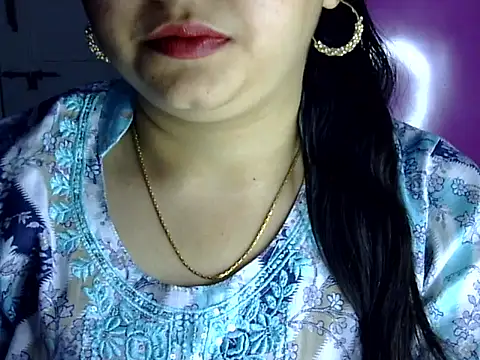 Snapshot of Cute_Aliyaa chatting on 07.16.26 Cute Aliyaa online show from 07.16.26