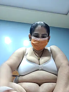 Snapshot of diyam4002 chatting on 02.09.26 diyam4002 online show from 02.09.26