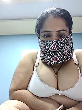 Snapshot of diyam4002 chatting on 02.10.26 diyam4002 online show from 02.10.26