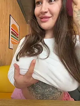 TattooGirlAlia online show from 11.13.25