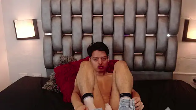 Snapshot of Kevin_Charless chatting on 03.10.26 Kevin Charless online show from 03.10.26