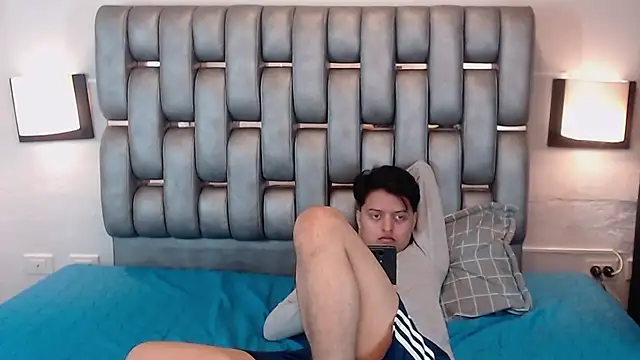 Snapshot of Kevin_Charless chatting on 03.11.26 Kevin Charless online show from 03.11.26