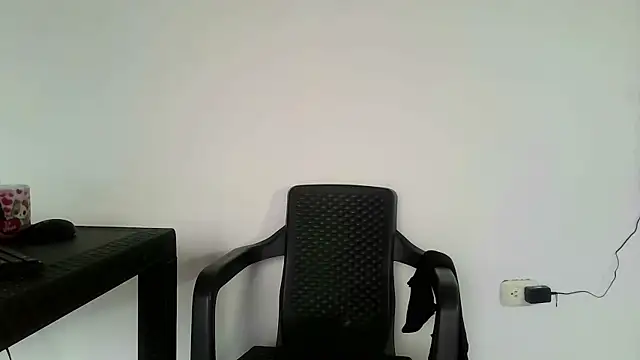 Snapshot of luisk200 chatting on 02.10.26 luisk200 online show from 02.10.26