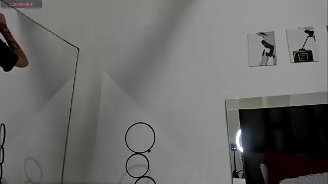 Isabella Moon9 online show from 07.12.26