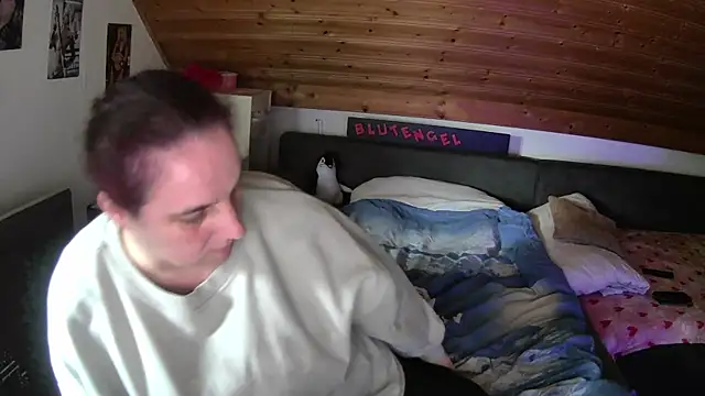 Snapshot of Blutengel_42 chatting on 02.25.26 Blutengel 42 online show from 02.25.26