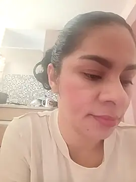 luna pinky online show from 04.02.26