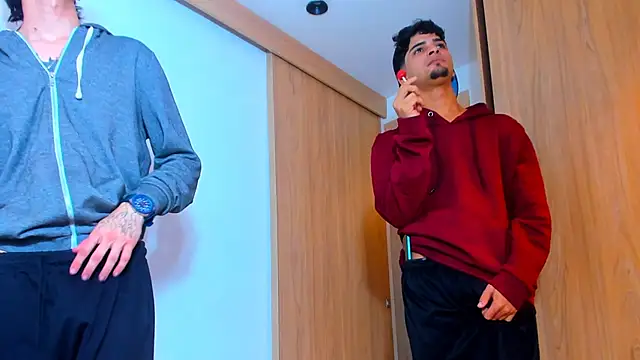 Snapshot of TheBatMansion chatting on 02.06.26 TheBatMansion online show from 02.06.26