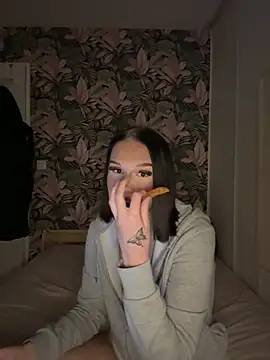 leannabbyy online show from 02.15.26