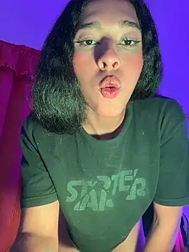 Snapshot of mariana_doll2 chatting on 02.12.26 mariana doll2 online show from 02.12.26