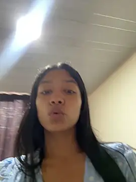 Snapshot of Vinaaly_ chatting on 06.03.26 Vinaaly online show from 06.03.26