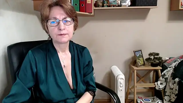 katemodel online show from 02.05.26