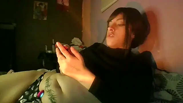 Snapshot of mimi_miauu chatting on 06.18.26 mimi miauu online show from 06.18.26