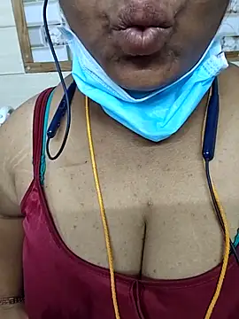 Snapshot of TamilSembaruthi143 chatting on 02.20.26 TamilSembaruthi143 online show from 02.20.26