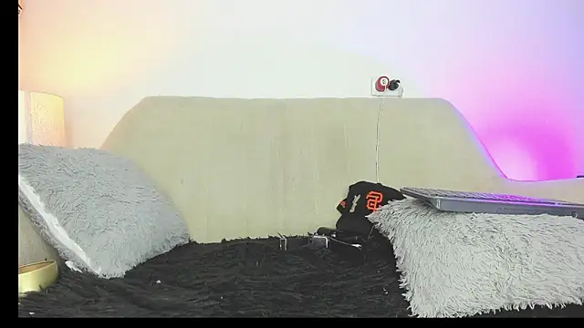 Snapshot of drakomilck1 chatting on 02.28.26 drakomilck1 online show from 02.28.26