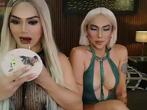 PrettyHorseCockTrans online show from 06.11.26