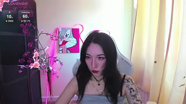 AliceeinWonderlanddd online show from 02.03.26