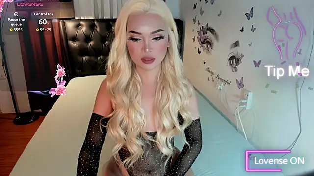 Snapshot of Akiraaaa_Sky chatting on 02.25.26 Akiraaaa Sky online show from 02.25.26