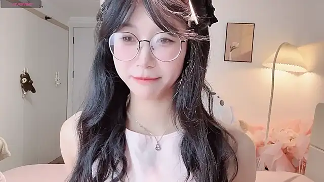 Snapshot of Luminous4173 chatting on 07.16.26 Luminous4173 online show from 07.16.26