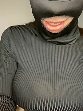 Snapshot of Mishelxxx2 chatting on 02.13.26 Mishelxxx2 online show from 02.13.26