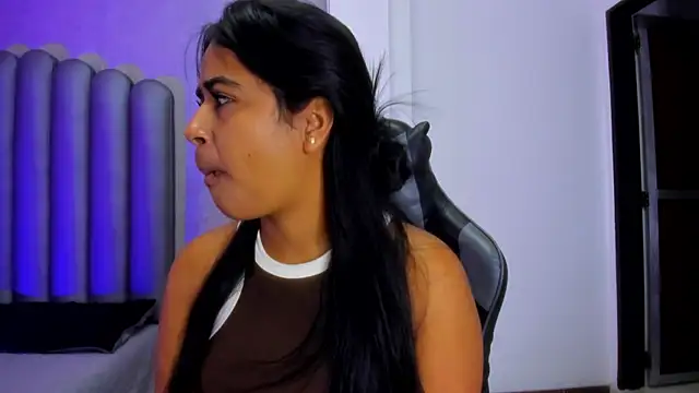 Snapshot of Shirleytaylor- chatting on 03.09.26 Shirleytaylor- online show from 03.09.26