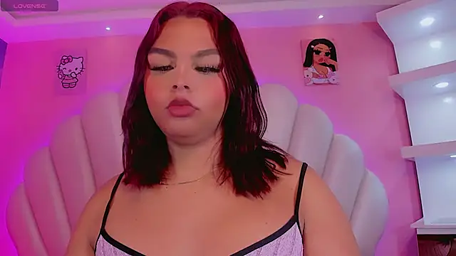 Snapshot of Maia_Hotts chatting on 02.07.26 Maia Hotts online show from 02.07.26