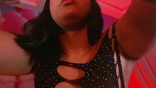 Maia Hotts online show from 03.11.26