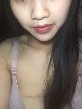 Snapshot of uyensexy chatting on 02.04.26 uyensexy online show from 02.04.26