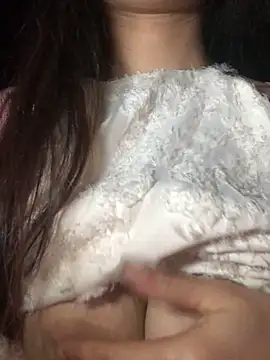 Snapshot of uyensexy chatting on 02.08.26 uyensexy online show from 02.08.26