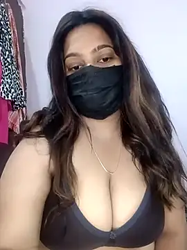 Aliya Hott online show from 04.23.26