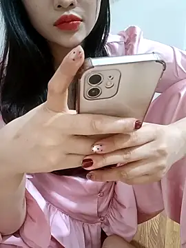 Snapshot of Moe-moex chatting on 02.25.26 Moe-moex online show from 02.25.26