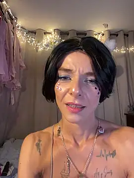 Snapshot of Olivia-Brooks chatting on 02.17.26 Olivia-Brooks online show from 02.17.26