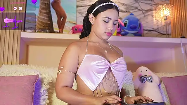 Snapshot of Adriana_crof chatting on 02.22.26 Adriana crof online show from 02.22.26