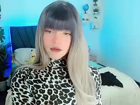 ZoeSchmmit online show from 06.27.26