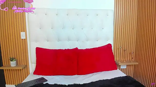 GreciaEvanss online show from 06.11.26