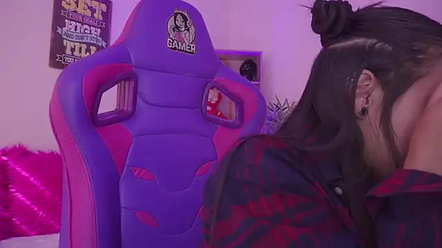 Snapshot of mavi_boo chatting on 02.04.26 mavi boo online show from 02.04.26