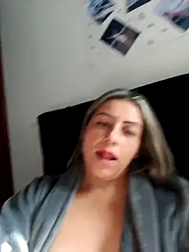 Snapshot of maynor_1998 chatting on 03.15.26 maynor 1998 online show from 03.15.26