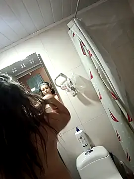 Snapshot of maynor_1998 chatting on 03.23.26 maynor 1998 online show from 03.23.26