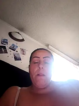 Snapshot of maynor_1998 chatting on 03.26.26 maynor 1998 online show from 03.26.26