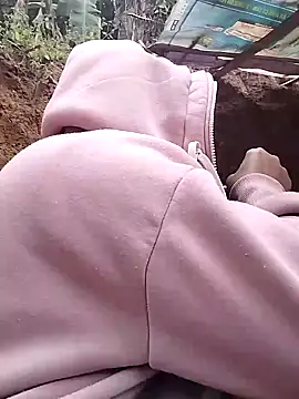 Ella-aa online show from 02.10.26