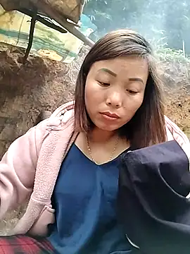 Ella-aa online show from 03.17.26